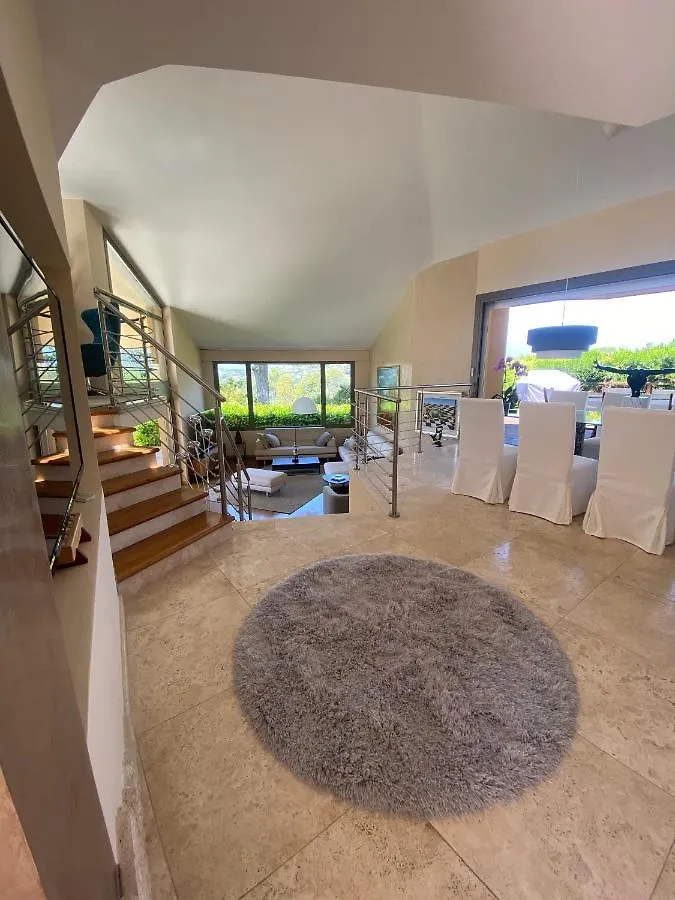 Villa La Datcha Mougins 0*,